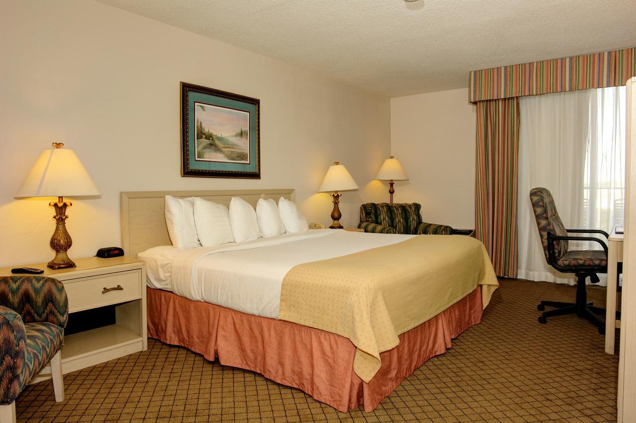 Four Points By Sheraton Myrtle Beach Socastee Exterior photo